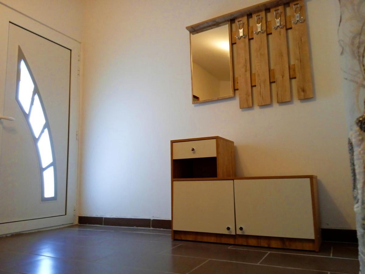 Apartman Josipa Peroj Exterior foto