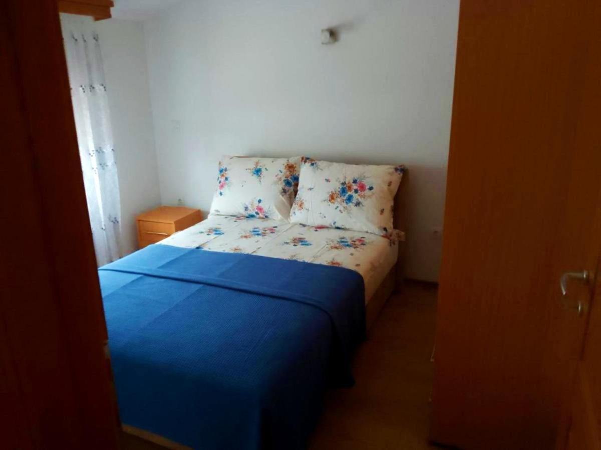 Apartman Josipa Peroj Exterior foto